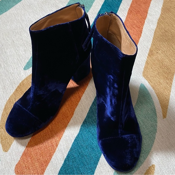 Madewell Shoes - Madewell - “Jillian” Velvet Boots- Color: Night Vision- Size: US 11 - BRAND NEW